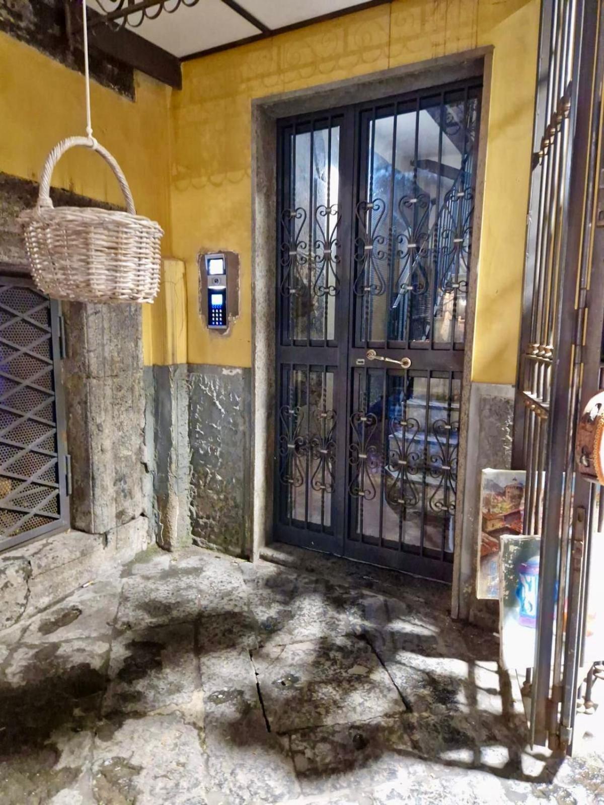 La Dimora Nei Presepi In San Gregorio Lägenhet Neapel Exteriör bild